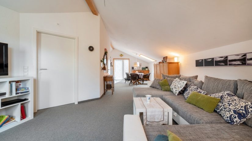 Immobilienfotos brauchen Emotionen Wohnzimmer-Foto einer Verkaufs-Immobilie