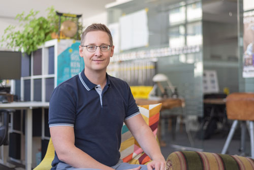 Finde heraus wie deine Immo-Fotos besser werden können 1:1 Telefonat & Coaching mit Alex Stadler