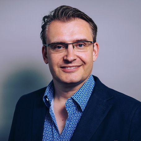 Tomek Piotrowski Tomek Piotrowski